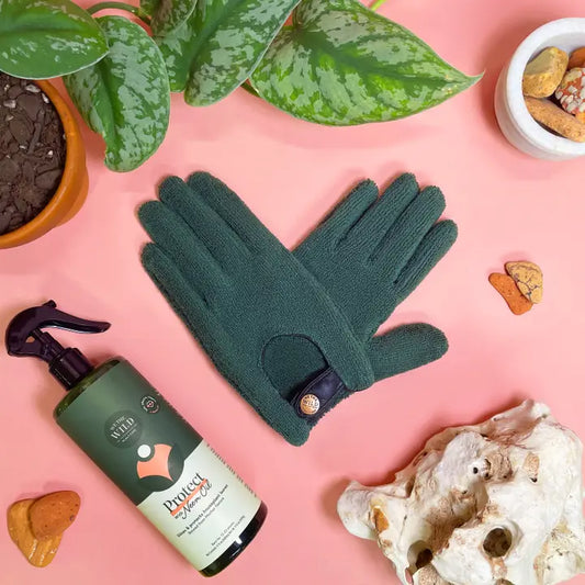 We The Wild Leaf Cleaning Gloves